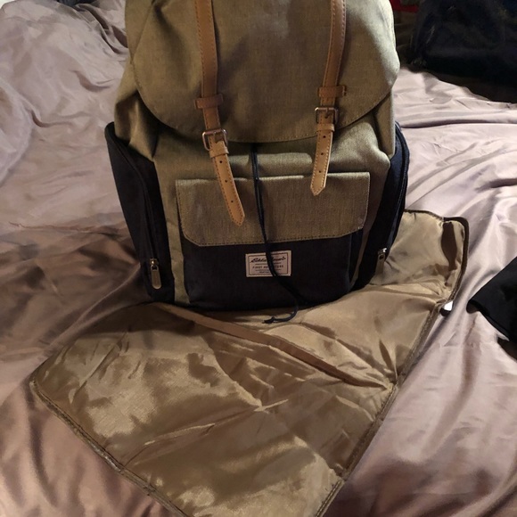 Eddie Bauer Diaper Bag - Picture 2 of 6